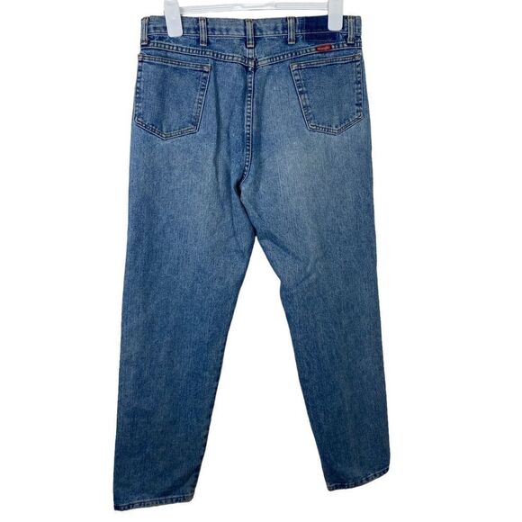 Wrangler Straight Leg Jeans - Picture 2 of 3